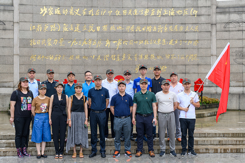 麥點(diǎn)彩印黨支部開展“重溫誓詞，不忘初心，牢記使命”主題黨日活動